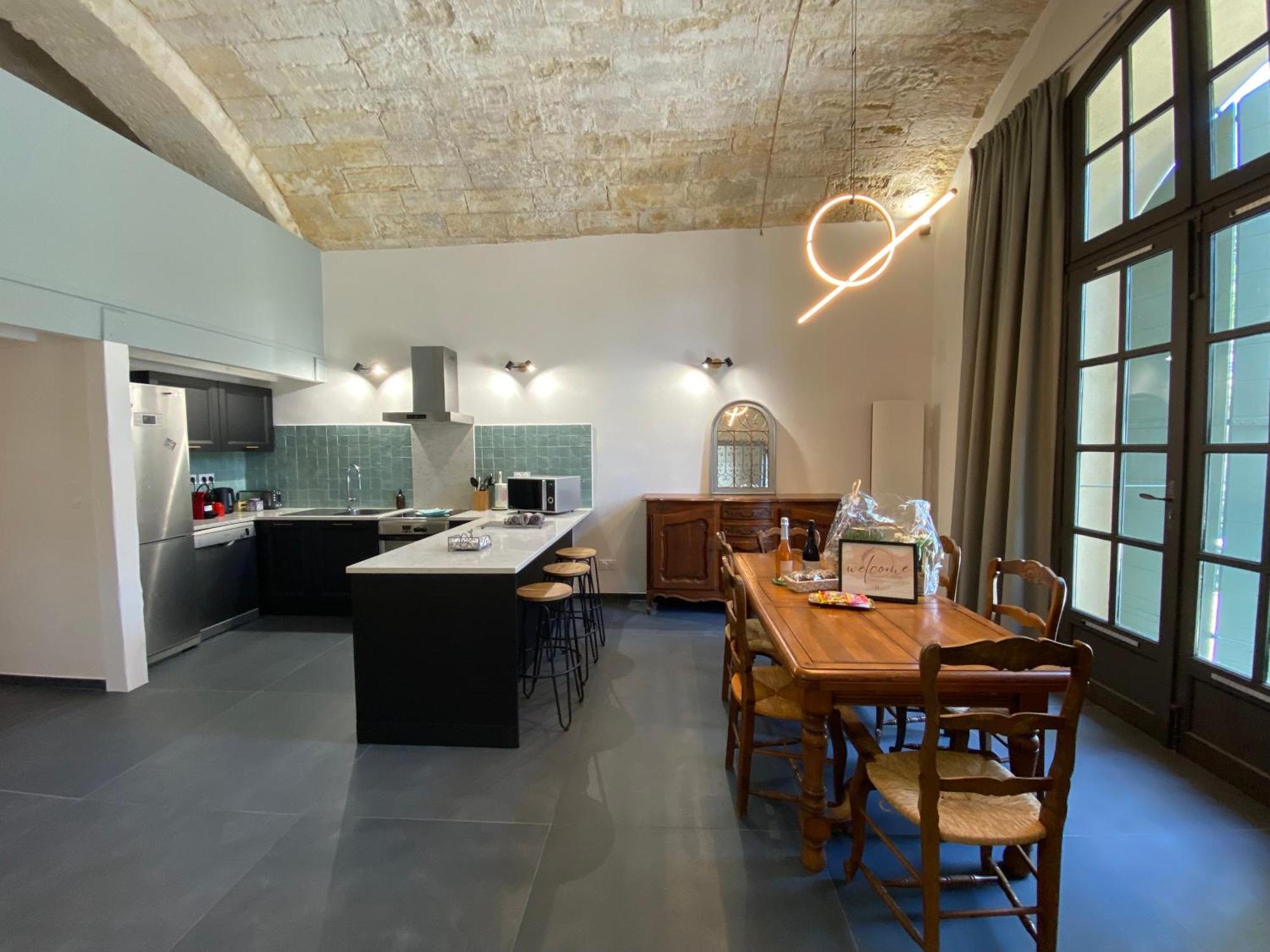 Appartement Avec Piscine Privee Dans Residence Pour 6 Personnes Uzes Exterior photo